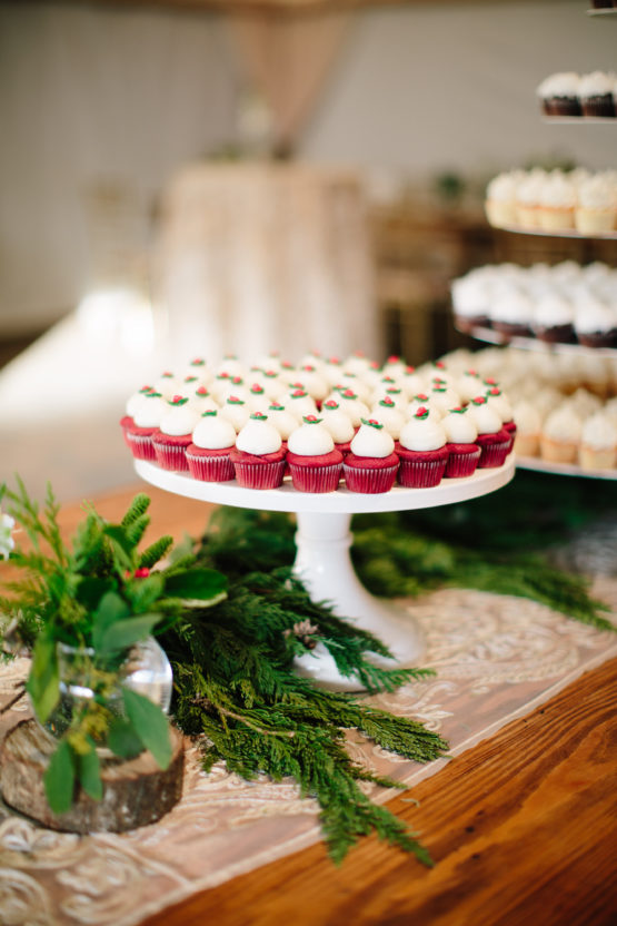 View More: http://katherinemilesjones.pass.us/amanda-jonathan-wedding